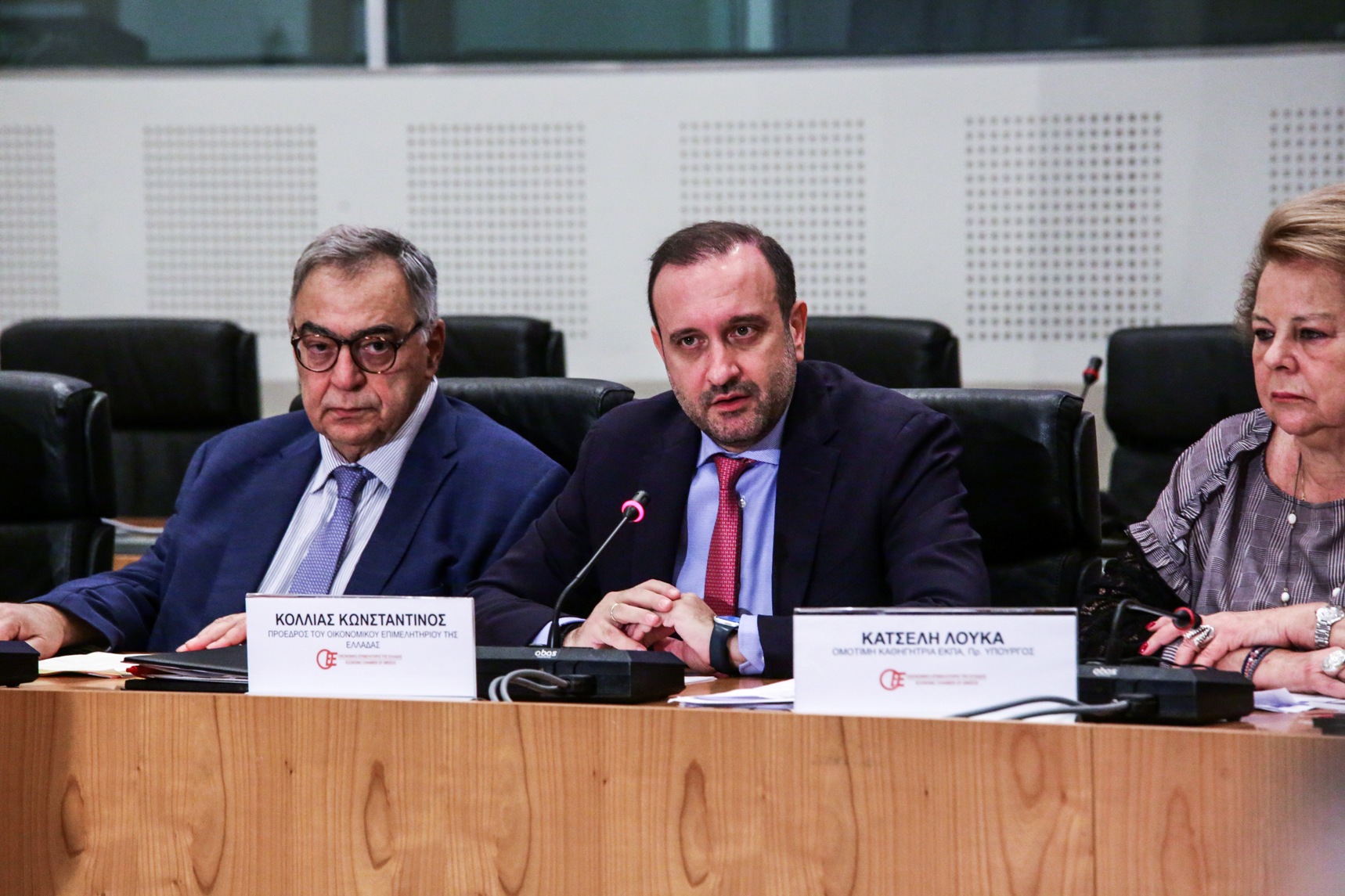 Προϋπολογισμός 2026: Χωρίς δράμα, αλλά ούτε και άλματα